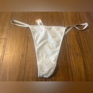 Skims T-String Thong, Size 3X NWT